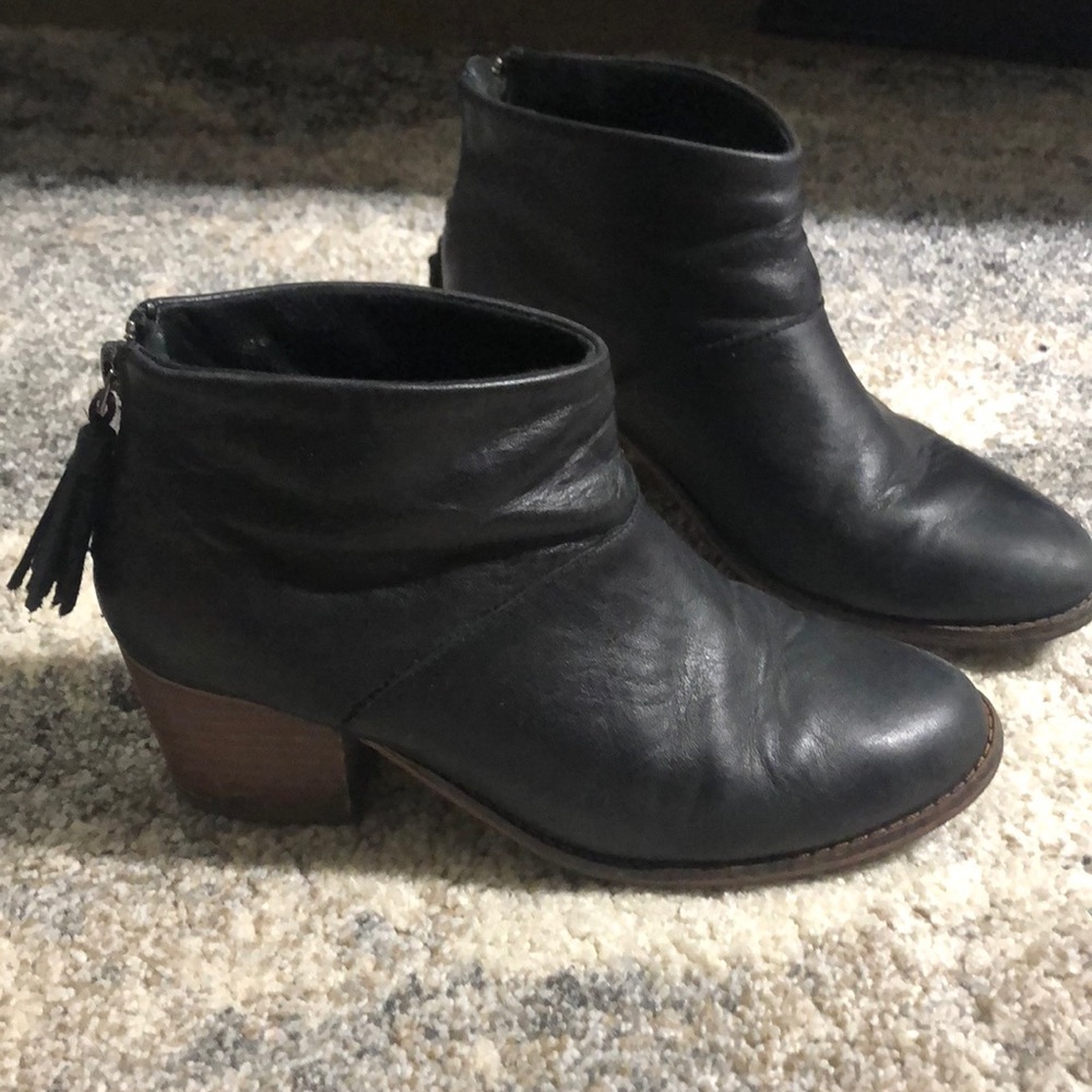TOMS Black Booties (Size 7)
